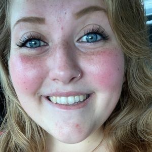 Meet your Posher, Michaela